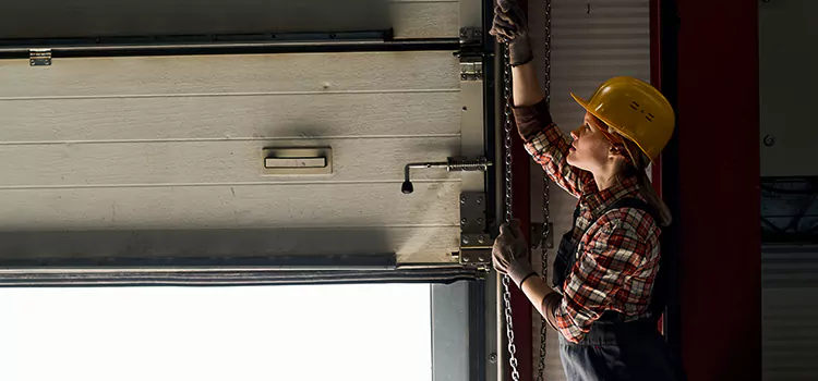 Addressing Common Garage Door Stoppage Issues in Cleveland Heights, OH