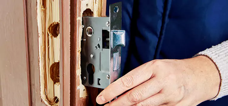 Garage Door Lock Replacement Cleveland Heights